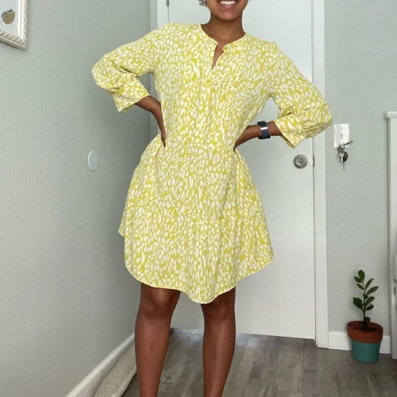Who what wear yellow printed dress. Button up front - Picture 2 of 4